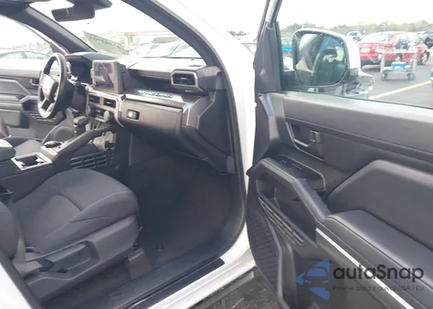 2024 Toyota Tacoma Sr5 z USA, uszkodzony, nr VIN 3TYLB5JN7RT060449